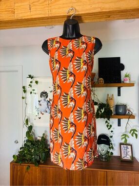 Beautiful Glamorous Sleeveless Shift Dress